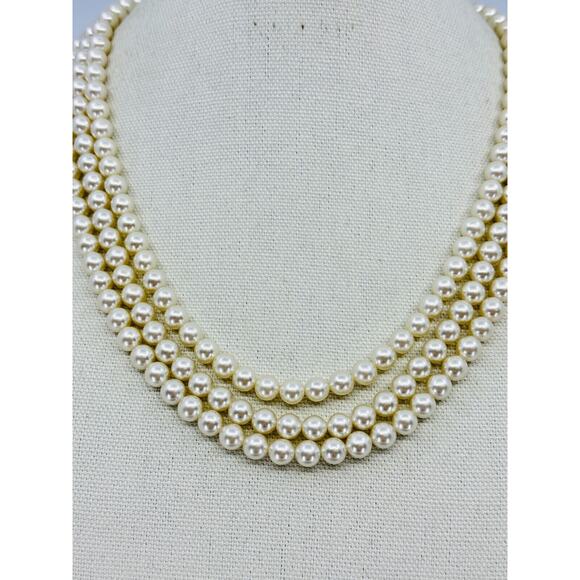 VTG Florenza Necklace Faux Pearl Cabochon Clasp Three Strand 8mm Estate Jewelry - Picture 3 of 14